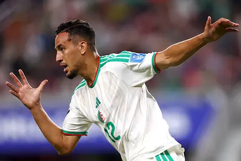 رأسية متقنة.. نذير بن بو علي يوقع على أول أهداف الجزائر في كأس العالم 2026